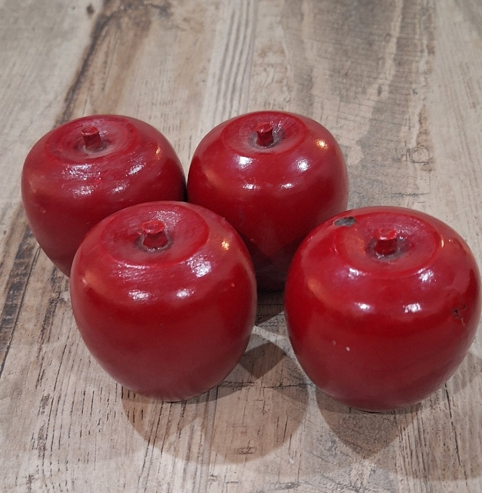 Set Of 4 Handcarved Vintage Wooden Red Apples